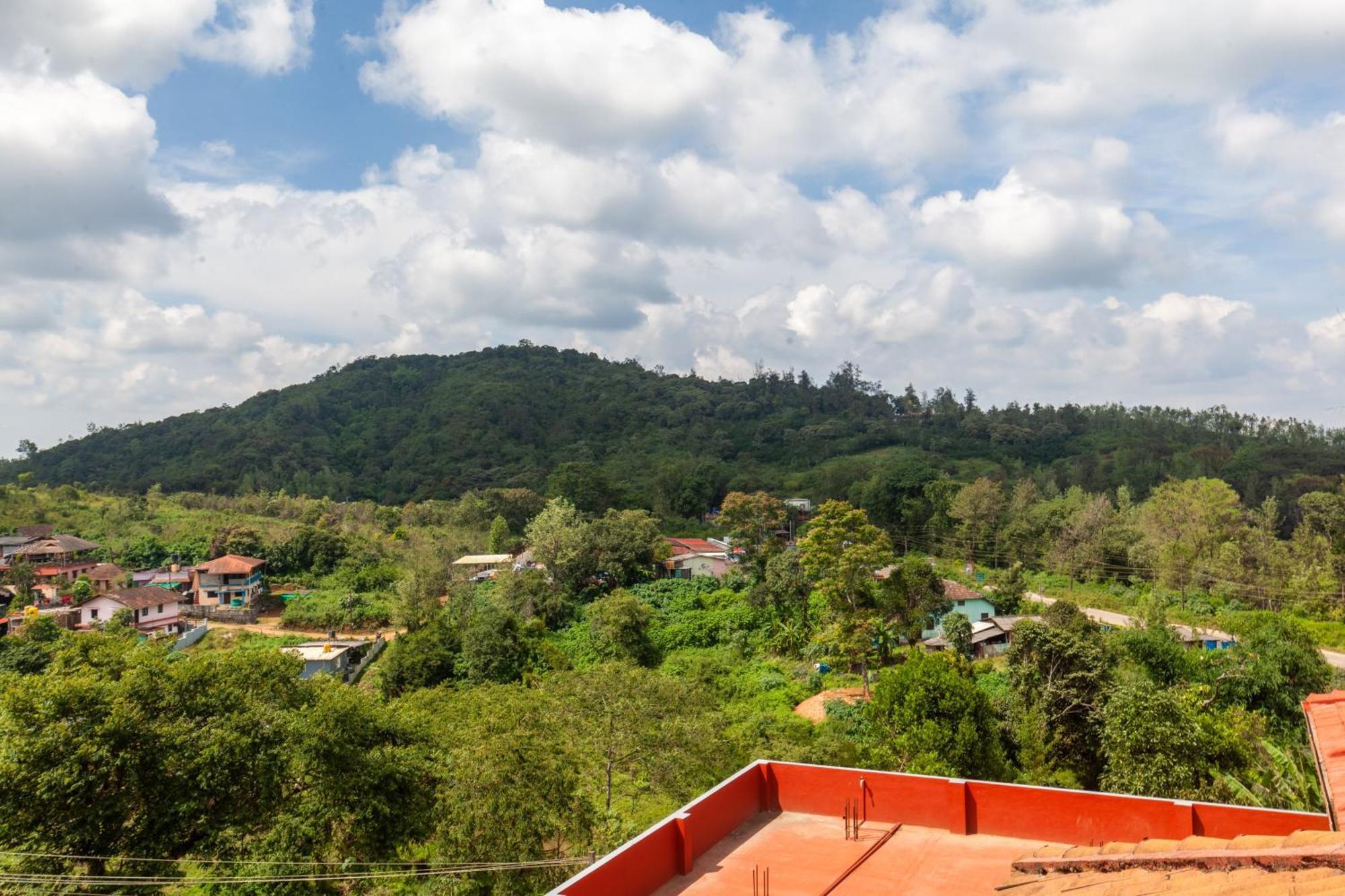 Treebo Vrindavan, 3 Km From Madikeri Fort Екстериор снимка